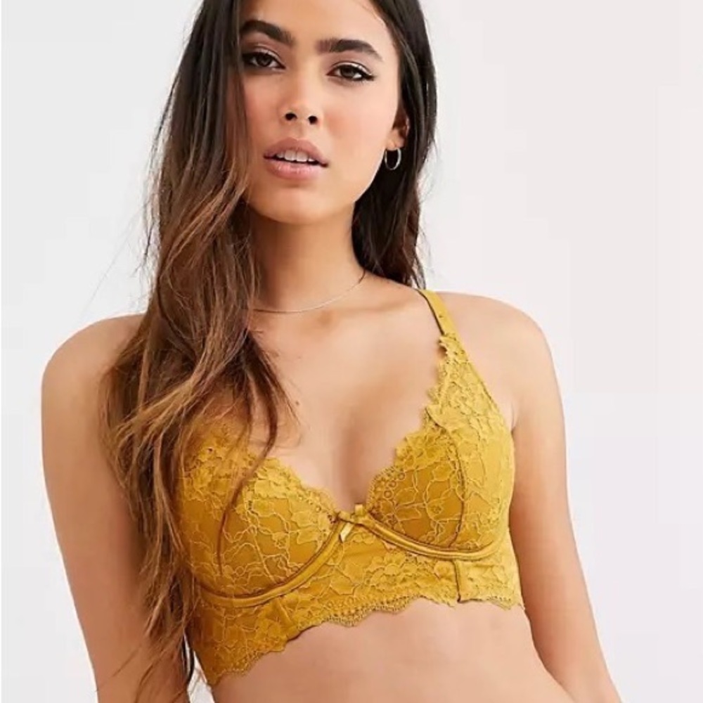 ❌SOLD❌ New Look Longline Lace Bra